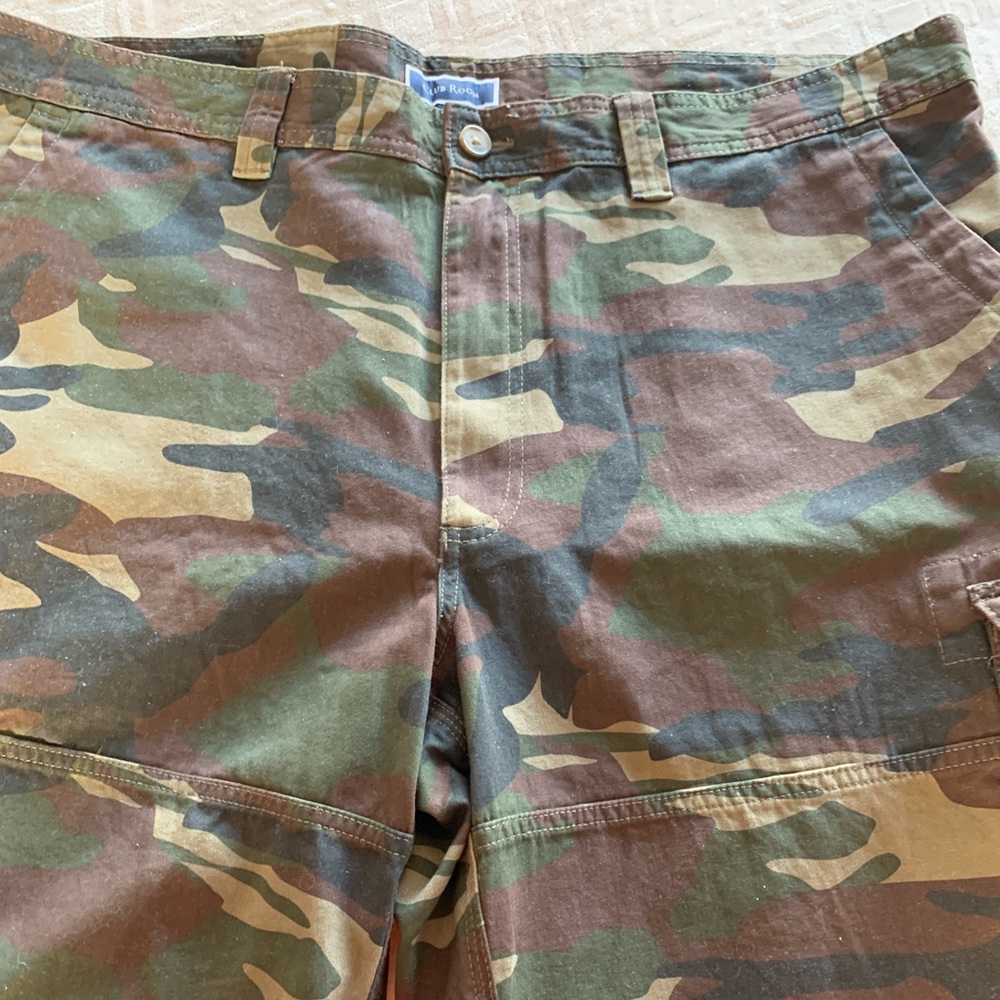 Club Room Green and Brown Cargo Shorts